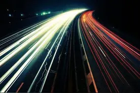 光速是已知最快的速度么？速度的极限是多少？图片