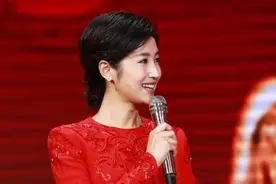 春妮:23岁嫁蒋虎,38岁与郭德纲传绯闻,40岁嫁刚强,如今成炫娃狂魔图片