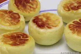居家自制土豆馅玉米面包子，金黄软糯，鲜香营养，不错的美味早餐图片