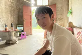 庞麦郎否认患精神分裂症！责怪医院破坏其明星形象，目前已回农村图片