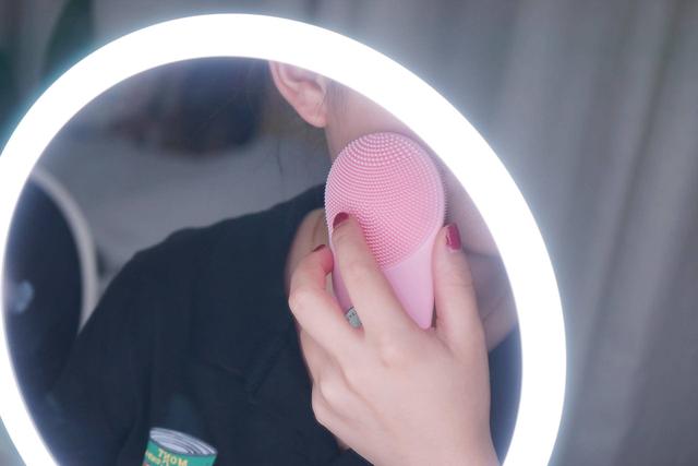 鏌斿拰娲侀潰绁涚棙锛岃幈鑲や紭鑸掔紦姘ㄥ熀閰告磥闈钩銆佺鐥樿啅浣撻獙