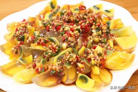 做凉拌变蛋，有3味调料很关键，多加哪1样、都能使变蛋美味翻倍图片