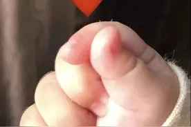 表情包：哎你说，你怎么这么幸运，有我这么好的女朋友图片