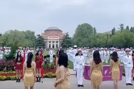 清华学生跳个舞，哪至于丢了学校的脸图片