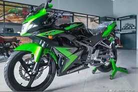 停产的二冲车型 川崎Ninja150RR全新车拍卖 只要3万图片