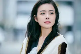 41岁陈辰，现状如何？18年女主持，旧爱程雷，丈夫是声入人心余笛图片