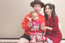 德云社烧饼孩子太像自己，妻子感叹基因强大，应该高兴吗？图片