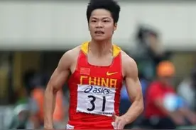 成功来之不易，看看博尔特的脚，苏炳添的大腿，你还羡慕吗？图片