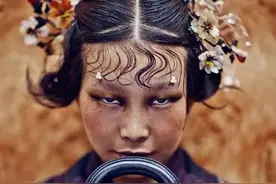 中国知名摄影师为国外知名品牌拍照，故意丑化中国女性涉嫌辱华图片