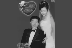 女排功臣安家杰，大半年见不到妻子，儿子想把爸爸从电视里拉出来图片