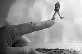 鬼谷子：“下等人装明白”，管好你的嘴，才能守住你的愚蠢图片