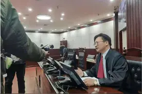 周律师的一句话感动姚策，熊磊嘴上说感恩，实际上却给他挖了个坑图片