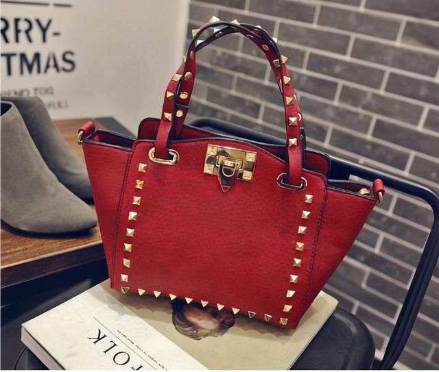 探讨：怎么在网上卖包包？皮具箱包公司如何在网上寻找销路？