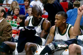 谁能真正摸到篮板上沿？有图有真相的只有奥尼尔，其余都只是传闻图片