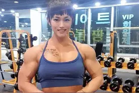 整箱吃鸡胸肉的“肌肉女”，148斤体脂最低仅7%图片