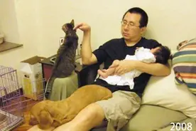 父亲晒出与女儿十年间合照，令人动容，网友：时间都去哪儿了图片