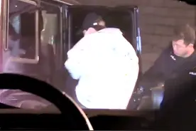 李易峰被曝与杨幂闺蜜恋爱，在酒店待到凌晨3点，男方火速辟谣图片