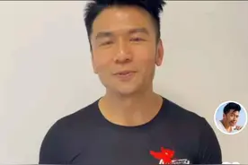 又一港星移居内地，51岁唐文龙身材健硕胸肌发达，穿国货太亲民图片
