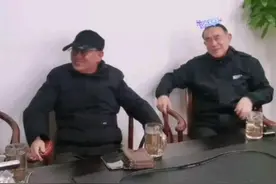 老首长谈姚师兵与许敏：从部队到地方工作很敬业，让老同志很满意图片