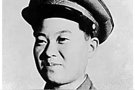 1950年，一解放军战士重病住院，被发现是女儿身，毛主席亲自接见图片