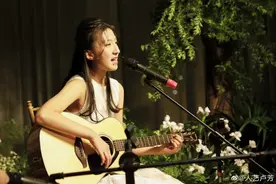 还记得胡军女儿九儿吗？她会是未来的天后吗？图片