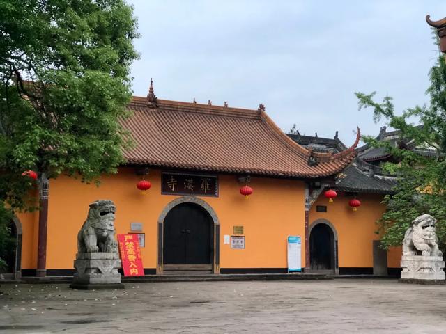 女子来例假都不能拜菩萨,但在地动山摇中,寺院里降生了108个“罗汉娃”