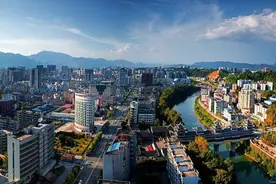 恩施州人口分布：利川市75.07万人，鹤峰县17.47万人图片