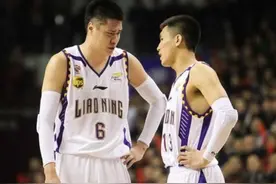 三分神射贺天举，曾征战过NBA，帮助辽宁队夺首冠图片