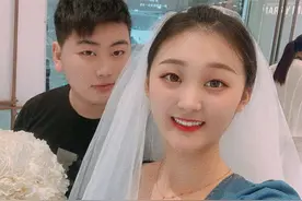 大衣哥儿媳婚后被宠成公主，一觉睡到中午起！婆婆亲自端吃喝伺候图片