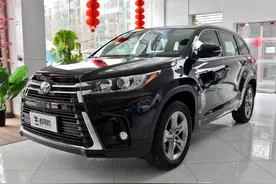 日本合资大SUV，四驱7座稳定耐用，实拍丰田汉兰达图片