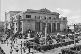 武汉剧院最高光时刻：周总理观看《东方红》图片