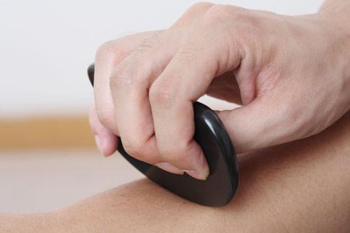 鸡皮肤能刮痧治好吗