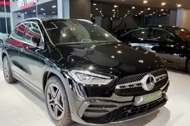 这才是年轻人的豪车！奔驰GLA降6万仅21万，E级内饰双天窗不输Q3图片