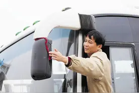 新来的通勤车司机（小小说）图片