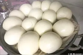 蒸馒头时，冷水蒸好还是热水蒸好？牢记4点，馒头蓬松柔软不塌陷图片
