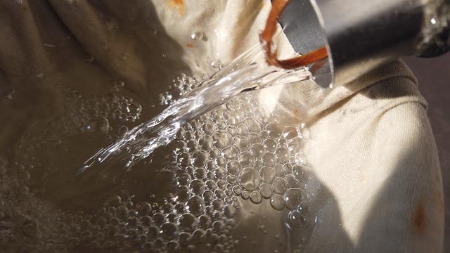 你一定要知道酒发苦的六大原因，收藏备用