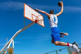 培养孩子一项体育特长，你会如何选择？图片