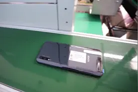 比亚迪电子长沙工厂华为手机正式批量下线：预计将日产8万台视频封面