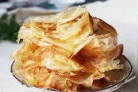 奶香味浓、香甜可口、质薄酥脆手撕饼制作图片