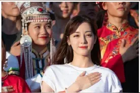 央视国庆海报图：胡歌王俊凯C位，谁注意到热巴的站位，搞事情？图片