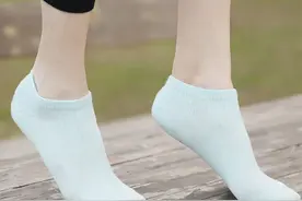 马卡龙色男女袜，好看又好穿图片