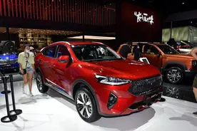 1.5T+大溜背，颜值不输长安CS85，新哈弗F7x真霸气图片