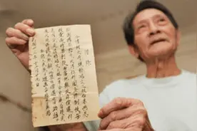 八路军曾向一农民借粮100斤，70多年过去，应该还他多少？图片