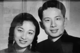 很小失去童贞，爱上“富二代”又遭抛弃，她挥刀断指发誓不再动情图片