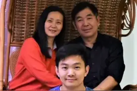 移民二代医生拼在加拿大抗疫一线:ICU全满,我给10多个病人插管了图片