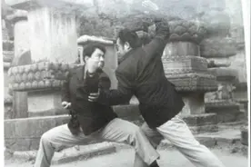 李书文：浑身枯瘦如柴却力大无穷，一生比武无败绩，出手必伤人图片
