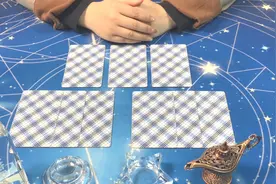 玛曼塔罗：金牛座十月份爱情运势，虐恋欢愉，无法割舍图片