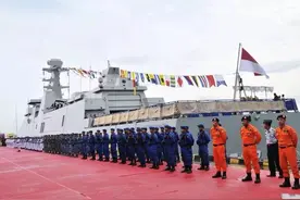 印尼轻型导弹护卫舰服役 荷兰制造的重火力标杆图片