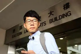 一个仓皇跑路，一个连夜搬家图片