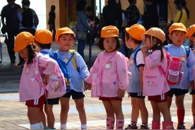 多地取消学前班，家长：孩子幼儿园毕业，不到年龄上小学怎么办？图片